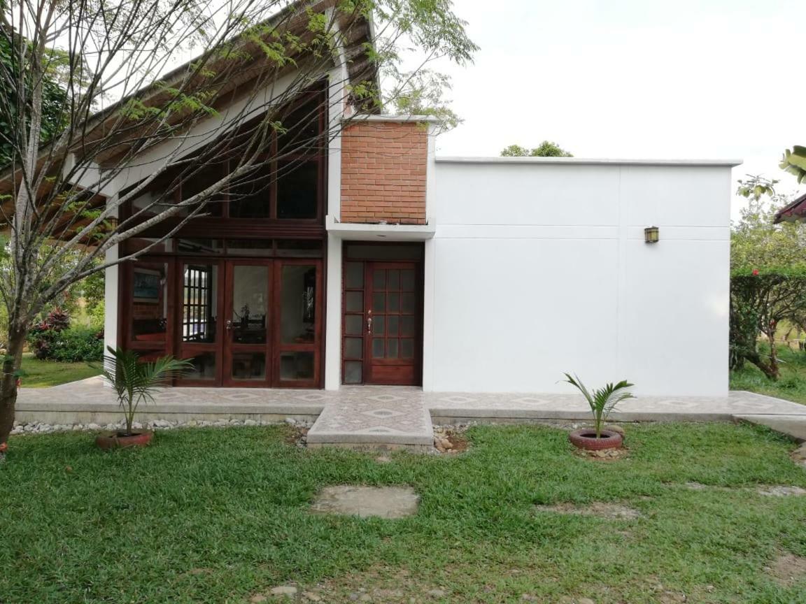 Hostal Suna Vito Puerto Asis Exterior photo